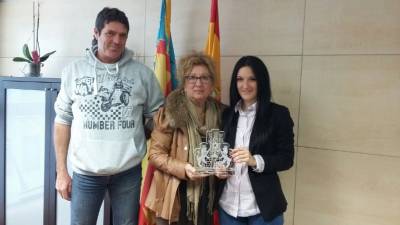 El Ayuntamiento de Torreblanca homenajea a la Yeguada Hnos. Antoni 