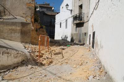 Tales repavimenta las calles del Carmen y del Pilar y cambia la red de agua potable