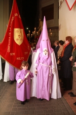 Las calles de Nules acogen el Vía Crucis procesional