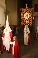 Las calles de Nules acogen el Vía Crucis procesional