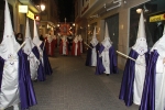 Vila-real sale a la calle para ver el desfile de la procesión del Miércoles Santo