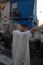 La 'baixà' de la patrona abre los actos festivos en Vila-real