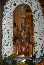 La 'baixà' de la patrona abre los actos festivos en Vila-real