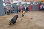 Lleno en el recinto de los toros y primer herido de la fiestas