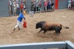 Lleno en el recinto de los toros y primer herido de la fiestas