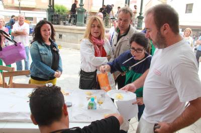 Fotografia /Galeria/2015/9/131960_71950/4_M1.jpg