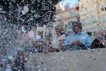 Sant Josep gana por primera vez la Batalla de Flores
