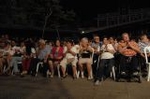 Los Brincos cierran las actuaciones musicales con una gran convocatoria de público