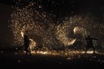 El Correfoc y el castillo de fuegos ponen el punto y final a las fiestas