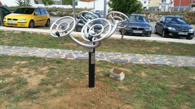 Vilafranca installa aparells biosaludables al parc Na Violant