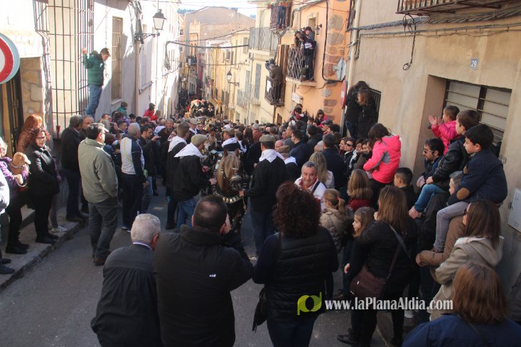 Borriol vive la intensa jornada en honor a Sant Antoni