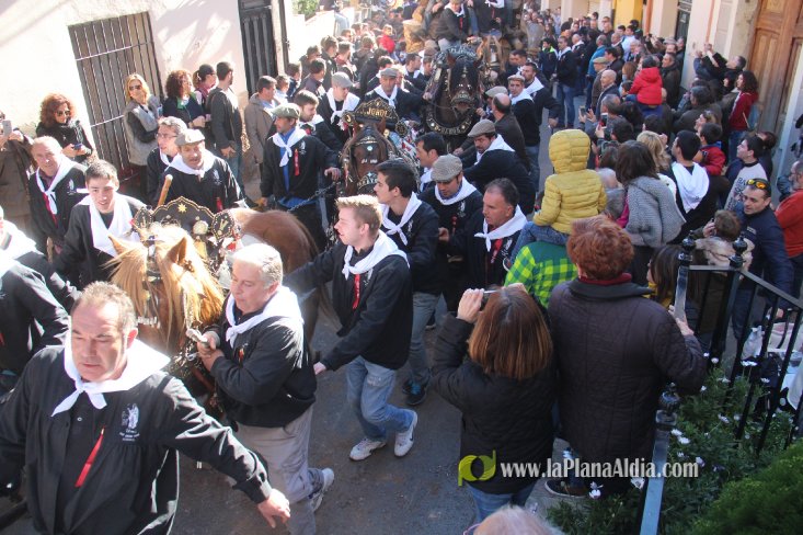 Borriol vive la intensa jornada en honor a Sant Antoni