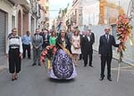 La ofrena floral per a la Sagrada Familia i process del Santssim marquen la jornada dominical a La Vall d'Uix