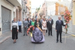 La ofrena floral per a la Sagrada Familia i processó del Santíssim marquen la jornada dominical a La Vall d'Uixó