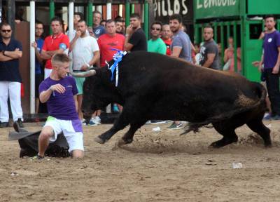 Tornen les exhibicions taurines de Sant Antoni a Moncofa