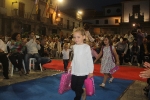 Nules tanca les festes de la Soledad amb una gran desfilada de moda a la plaça Major