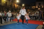 Nules tanca les festes de la Soledad amb una gran desfilada de moda a la plaça Major