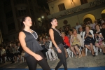 Nules tanca les festes de la Soledad amb una gran desfilada de moda a la plaça Major