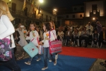 Nules tanca les festes de la Soledad amb una gran desfilada de moda a la plaça Major