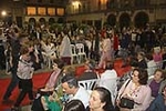 Nules tanca les festes de la Soledad amb una gran desfilada de moda a la plaça Major