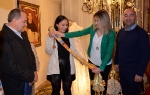 Elena Guzmán recibe la banda de Reina de las fiestas patronales de Sant Vicent