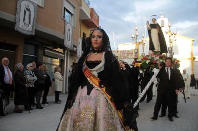 La Vall despide las fiestas patronales en honor con la procesin de Sant Vicent