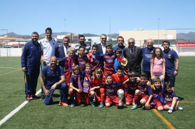 El FC Barcelona, flamante campen del X Torneo de Futbol Base Ciudad de Xilxes
