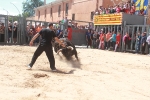 Vila-real inicia las fiestas de Sant Pasqual con un encierro rápido y limpio