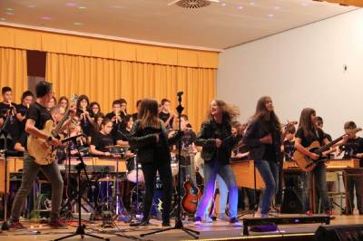 La Estany's Band triunfa con su msica en Almenara