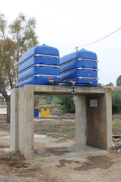 El Ayuntamiento de Vall d?Alba instala cuatro nuevos depsitos de agua para uso agrcola en el trmino municipal 