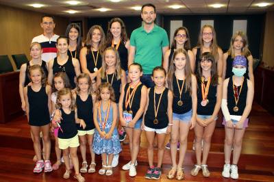 El Ayuntamiento Onda rinde homenaje a las gimnastas del Gym-Sport por sus xitos