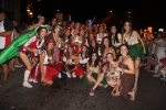 Divertida y colorida noche de disfraces