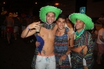 Divertida y colorida noche de disfraces