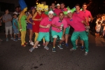Divertida y colorida noche de disfraces