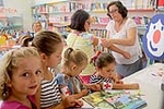 La Biblioteca Infantil de Onda se convierte en un hospital de libros