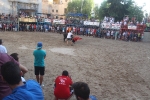 Burriana vibra con el encierro de toros embolados