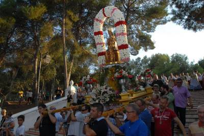 Vila-real sube a la patrona a su ermitorio y finaliza las fiestas en honor a la Mare de Déu de Gràcia