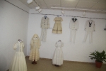 Xilxes inaugura una exposición de vestidos de comunión de los años 60 