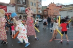 Centenares de niños y niñas cumplen con la tradición del día de los 'gegants i cabuts' de la Mercè