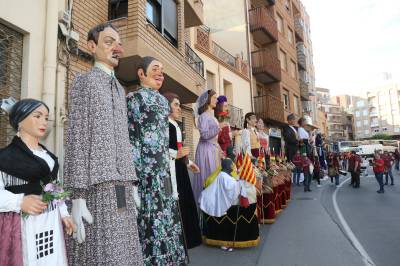 El correllengua y la VI Trobada de Gegants i Cabuts abre una intensa programacin de octubre que ofrecen Ayuntamiento y Asociaciones de Alcora.