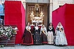 Els nulers veneren a la seua patrona, la Mare de Déu de la Soledat