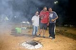 Más de 2.000 personas participan en la 'torrà de carn'