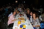 Más de 2.000 personas participan en la 'torrà de carn'