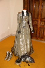'Borgoña' y 'ciruela', los colores de los trajes de las Reinas Falleras de Burriana 2018