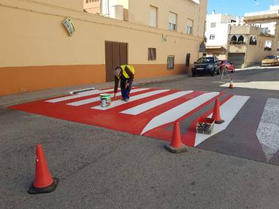 Almenara continua amb la renovaci dels senyals de la localitat