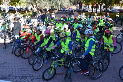 El Ayuntamiento de la Vall d?Uix celebra el Da de las Ciudades Educadoras con actividades al aire libre 