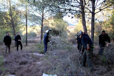 Las Brigadas Forestales realizan tareas de autoproteccin en las reas urbanizadas de Sant Francesc y la Murtera de Onda