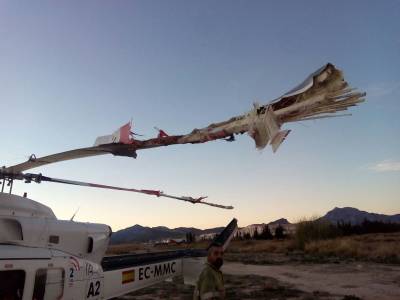 Un helicpotero del Incendio Forestal de Culla sufre un accidente a punto de aterrizar