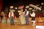 La falla Pensat i Fet exalta a Leticia Martínez y Jimena Fenollosa como las Falleras Mayores 2017