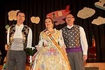 La falla Pensat i Fet exalta a Leticia Martínez y Jimena Fenollosa como las Falleras Mayores 2017